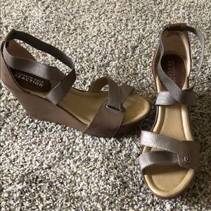 Kenneth Cole Reaction Strappy Wedges